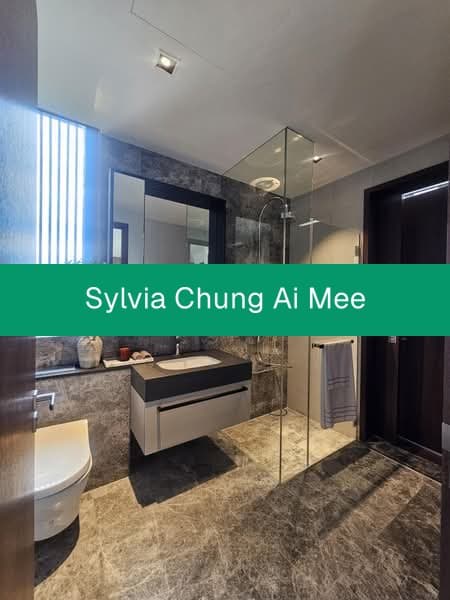 Parksuites 3-Bed Condo at Holland Grove Road, District 10