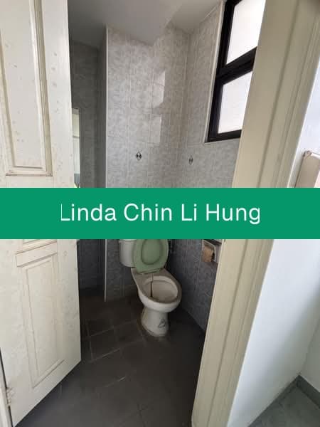 High Floor 2-Bed HDB at 138C Yuan Ching Road, Jurong West
