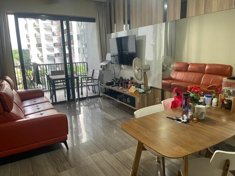 Lakeville 2-Bedroom Pool-Facing Mid Floor Unit for Sale