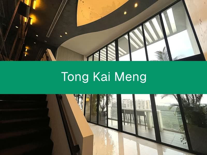 Fulcrum 3-Level Freehold Penthouse with Sky Pool – District 15