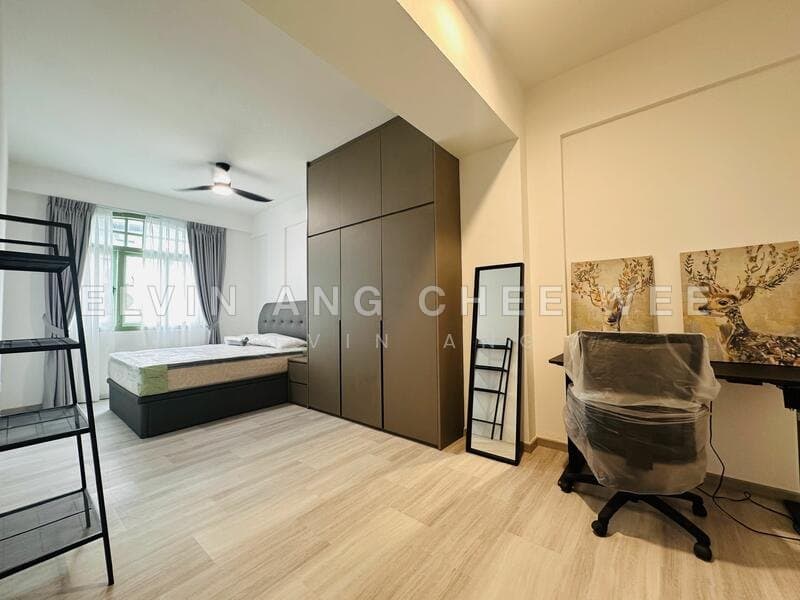 Master Room in Conservation House on Petain Road