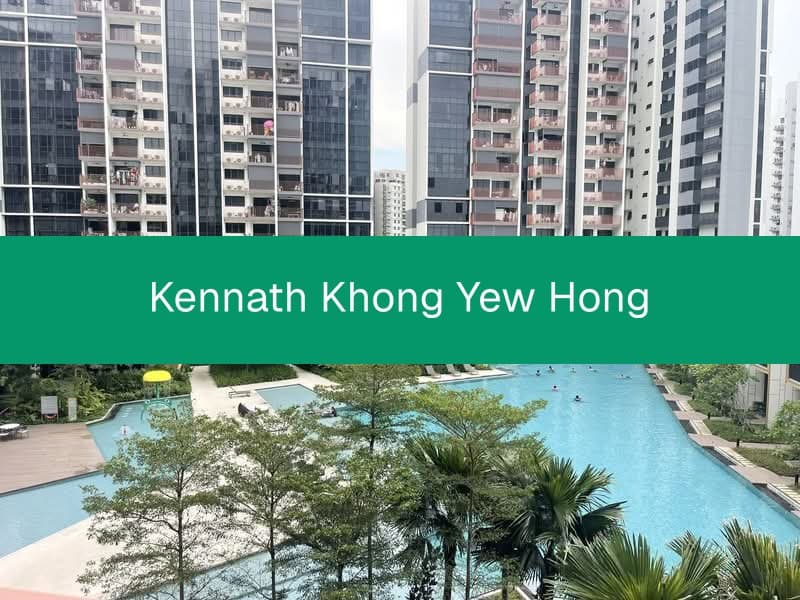 Pool-Facing 2-Bed 2-Bath at Riverfront Residences, 721 sqft