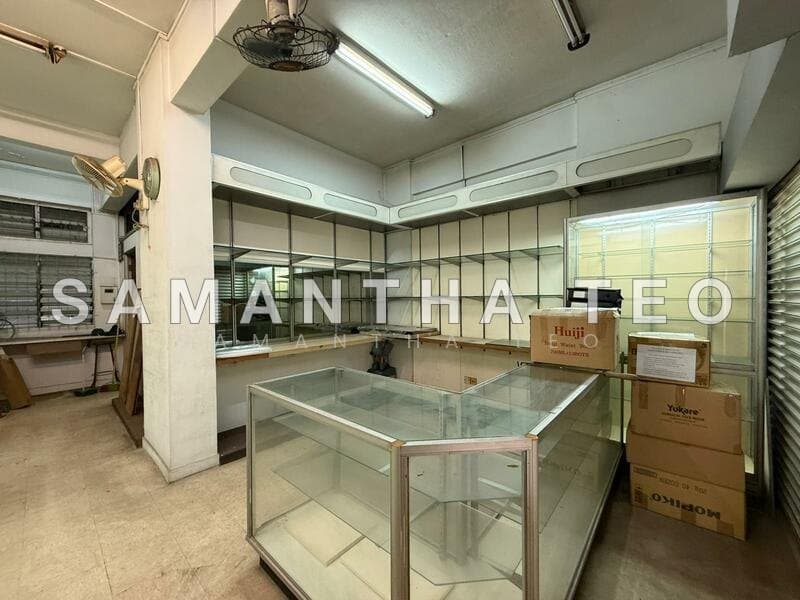 Retail Shop for Rent at Hong Lim Complex, Chinatown
