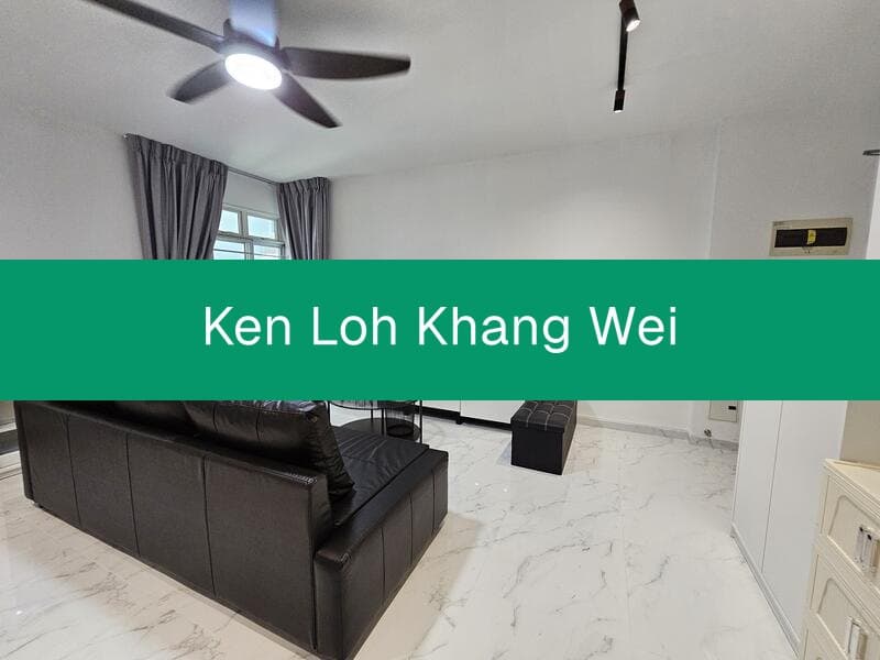 Room for Rent in 4-Room HDB at 410A Fernvale Road