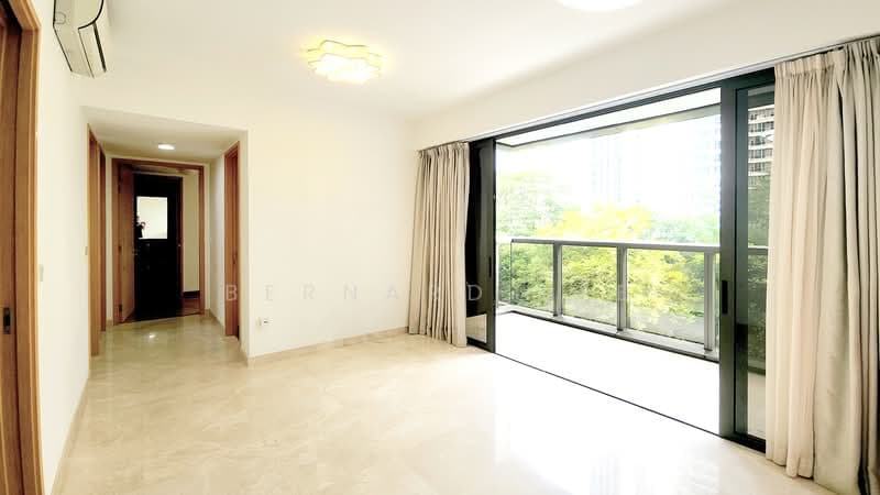 Commonwealth Towers 3-Bed 3-Bath with Yard, Steps to Queenstown MRT