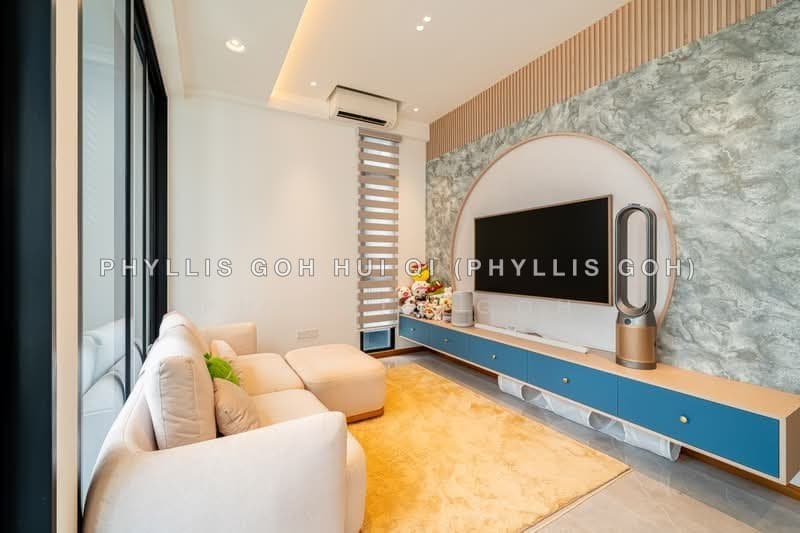 Fully Renovated Freehold 3-Bed + Study at Olloi, District 15