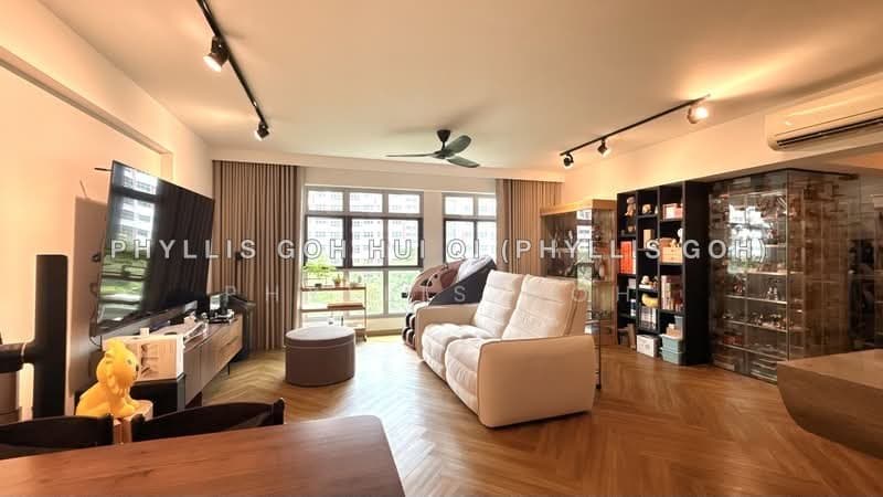 Fully Renovated High Floor 5-Room HDB at 226C Sumang Lane