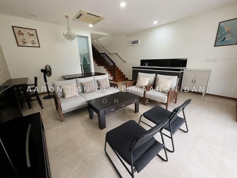 Freehold 4-Storey Inter-Terrace at Springside Avenue – 5 Bedrooms