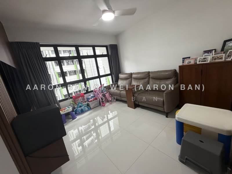 4-Room HDB Flat at 111A Alkaff Crescent – High Floor, Fully Furnished