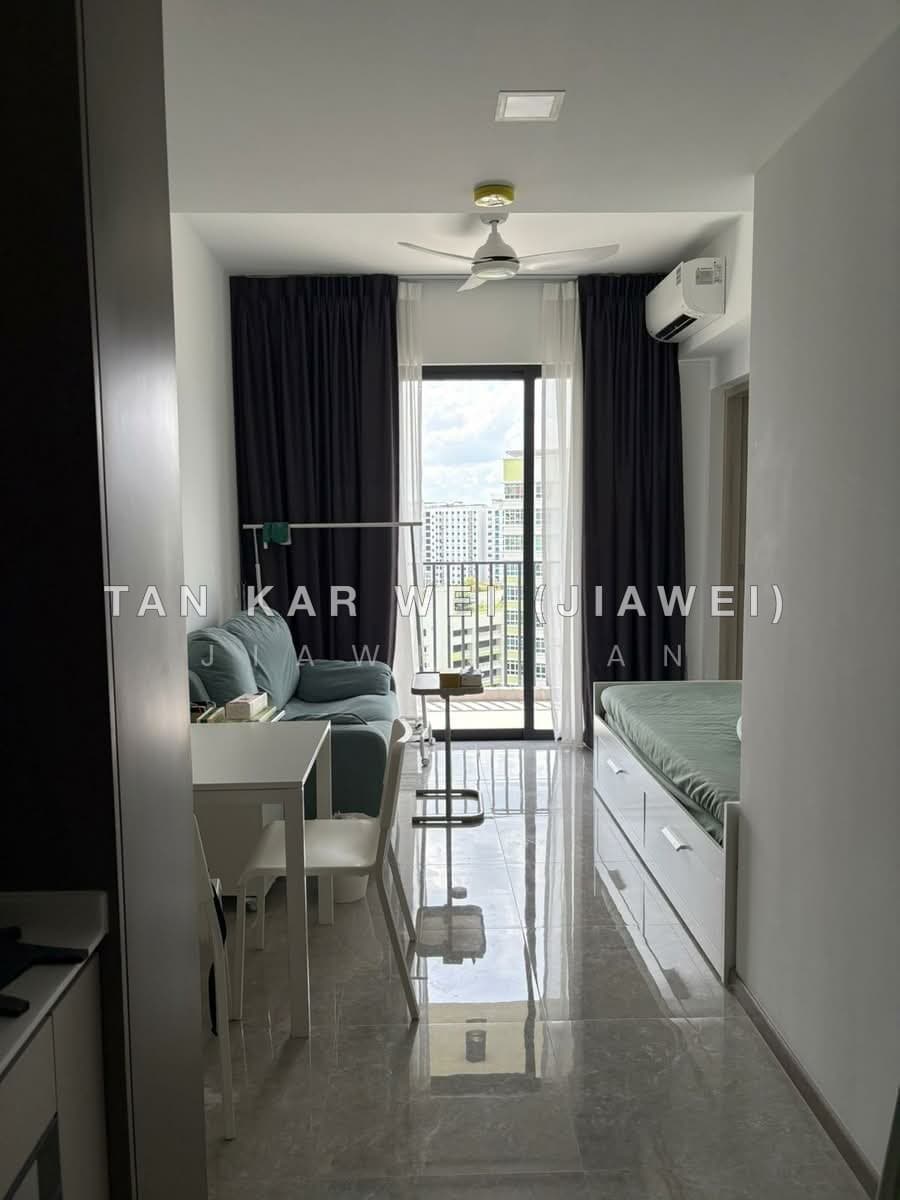 High Floor 1-Bedroom + Study at Sengkang Grand Residences