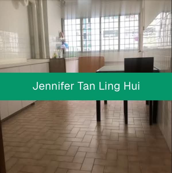 3NG HDB Flat at Yishun Street 21 – Spacious & Well-Maintained