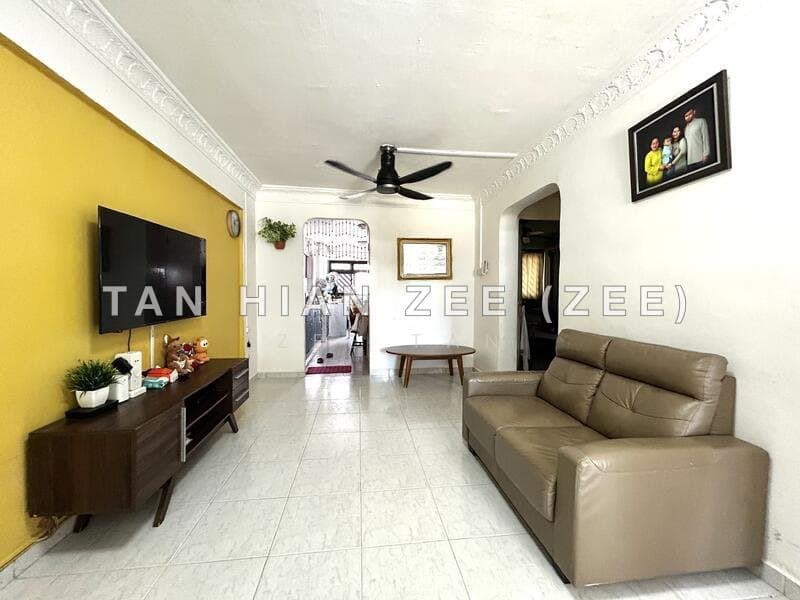 Cosy 2-Bed HDB Flat Near Chong Pang, Yishun Street 71