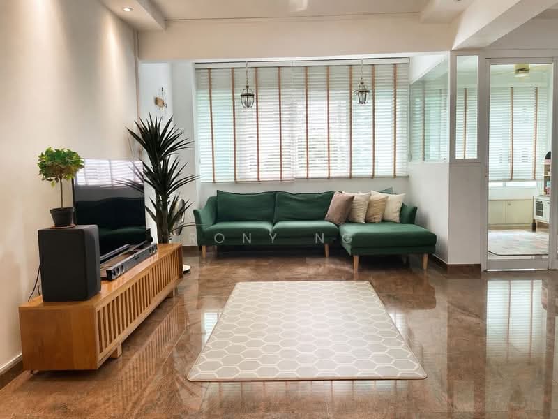 Spacious Renovated 3-Bedroom HDB at 536 Jelapang Road