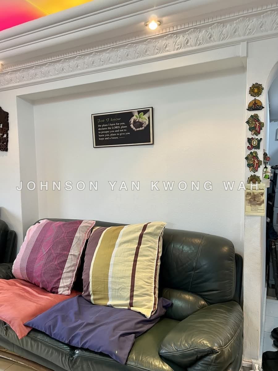 Spacious 4-Room HDB Flat at Jurong West Street 91