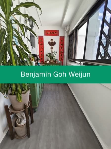 High Floor 4-Bedroom HDB Flat at Jurong West Street 91