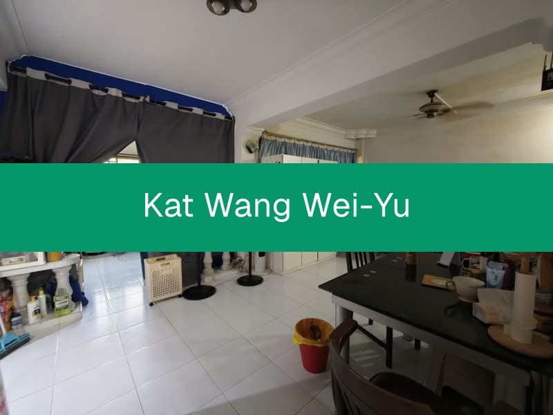 Spacious 5I HDB Flat at Woodlands Drive 50
