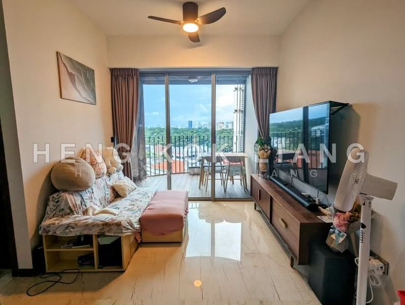 Queens Peak 2-Bed Condo with Greenery View, Opposite Queenstown MRT
