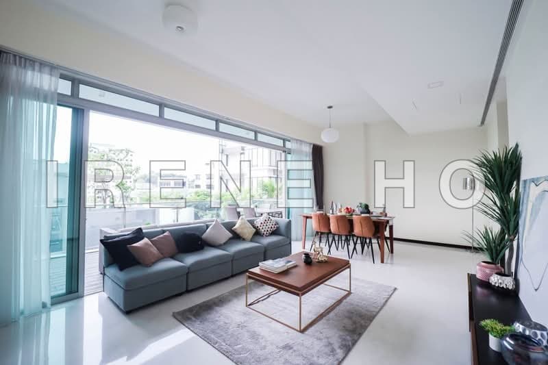 Spacious Freehold 3+1 Bedroom at Residences @ Emerald Hill