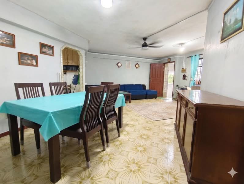 4NG Corner Mid-Floor HDB at Jurong West St 52, Opposite Lakeside MRT