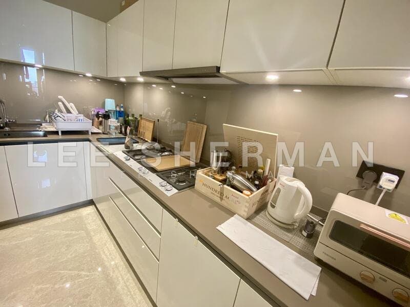 Gramercy Park – Freehold 3BR High Floor with City View