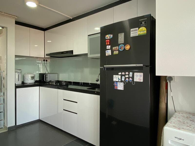 4-Room HDB Flat at Bendemeer Road – Point Block, Mid Floor