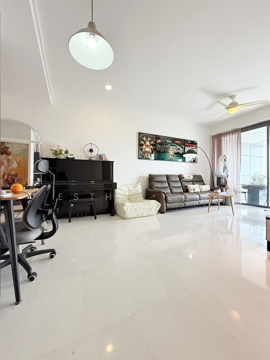 Concourse Skyline – Spacious 2-Bed with Unblocked Views at Beach Road