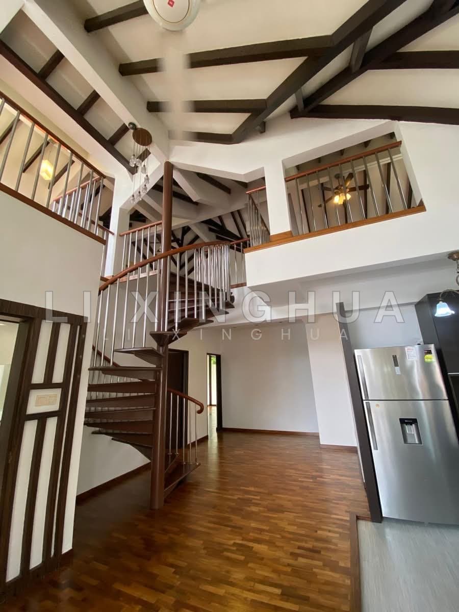 Seletar Hills Estate – 1.5-Storey Semi-D on Deep Land Parcel