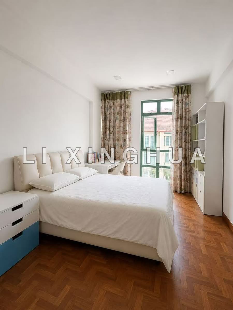 Top-Floor 3-Bed 3-Bath Unit at The Sunnydale, Serangoon Ave 3