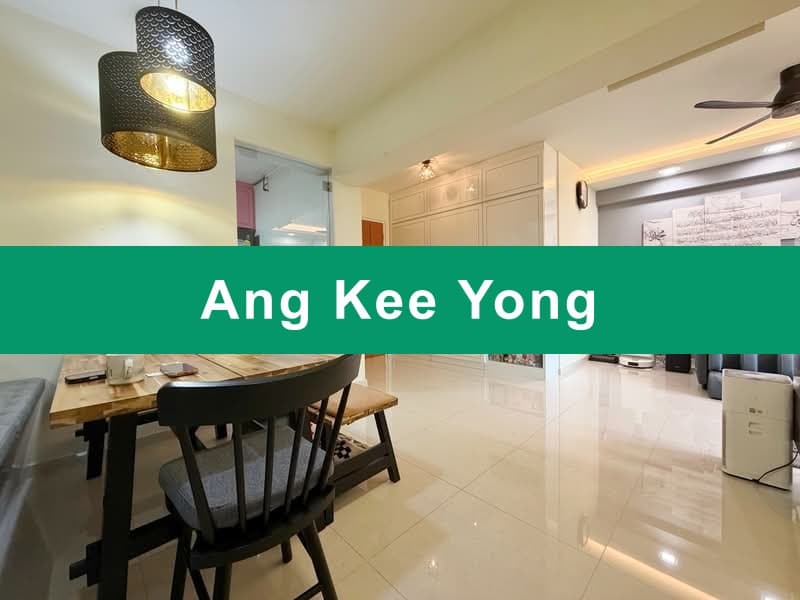 4A HDB Corner Unit at Blossom Spring @ Yishun – Mid Floor, Renovated