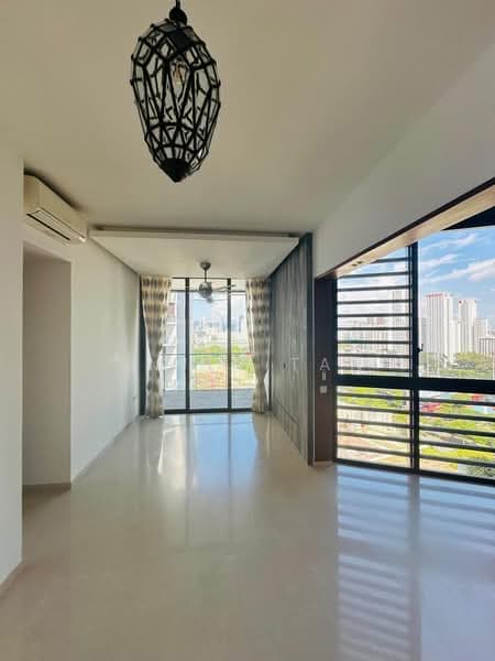 3-Bedroom + Loft Condo at The Crest, Prince Charles Crescent