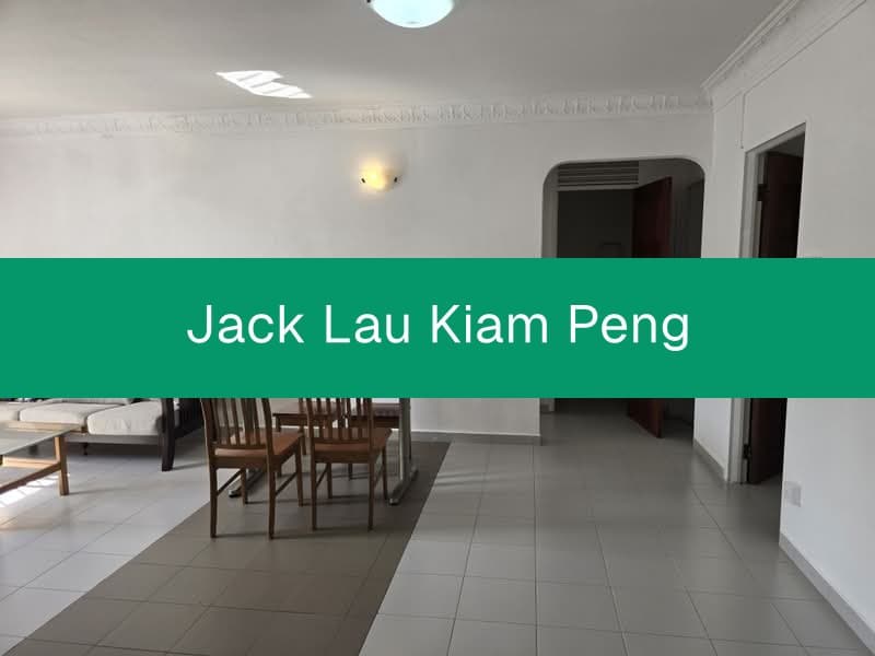 Spacious High Floor 5-Room HDB at Simei Street 1