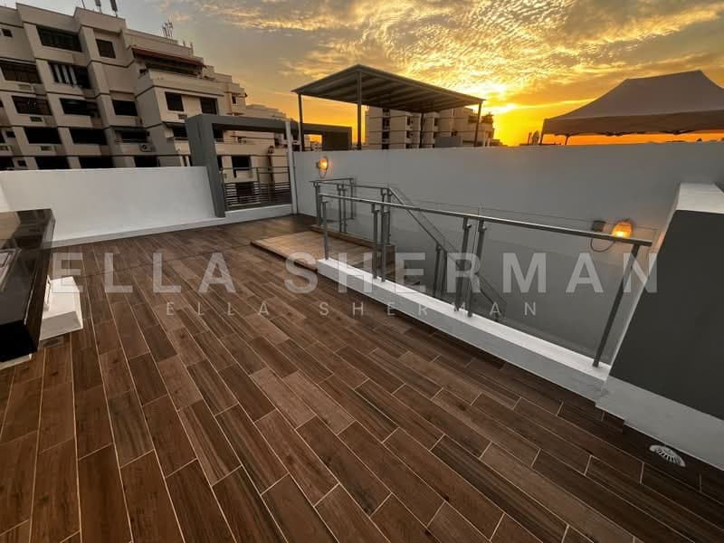 Cabana Cluster House – 4 Beds, Roof Terrace & 2 Carpark Lots
