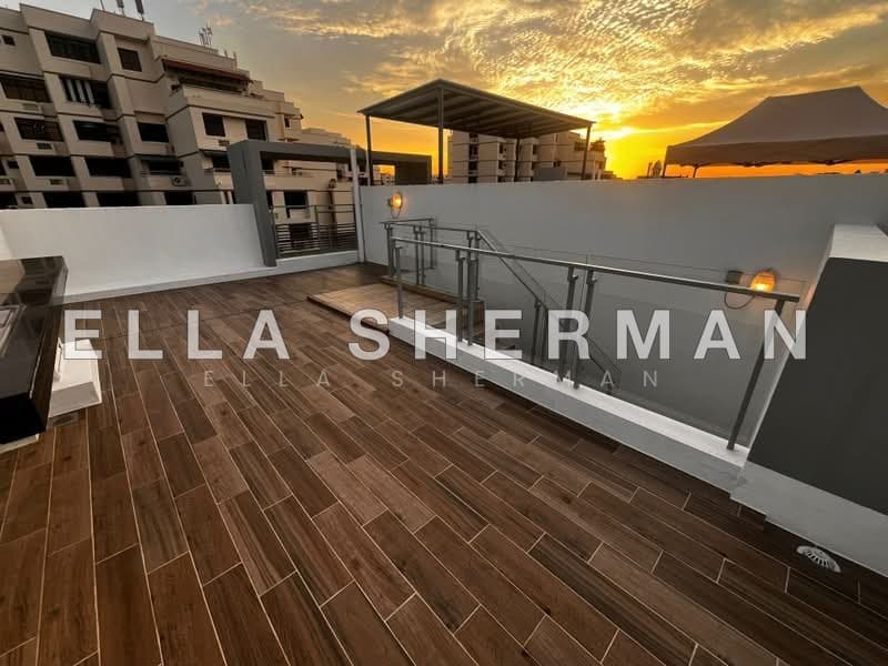 Cabana Cluster House – 4 Beds, Roof Terrace & 2 Carpark Lots