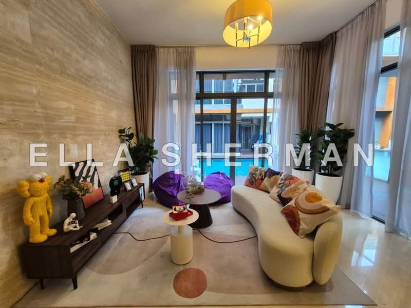Seahill West Coast Crescent Townhouse – Foreigner Eligible, No LDAU
