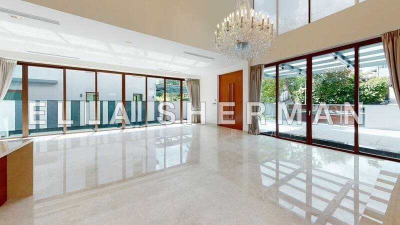 Lornie Road Bungalow – 6-Bed with Pool & Lift, D11
