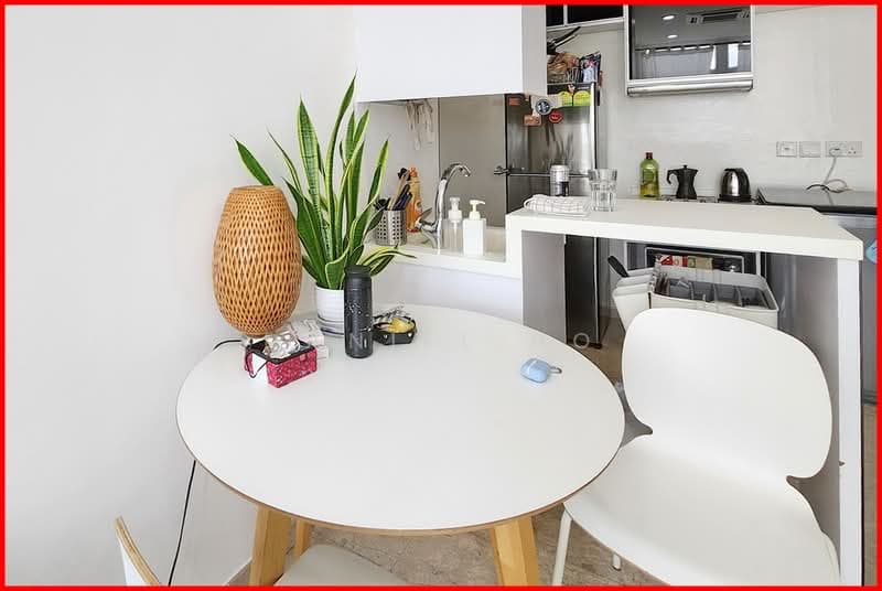 Palmera East Duplex Penthouse with Private Terrace & Jacuzzi, Walk to Kembangan MRT