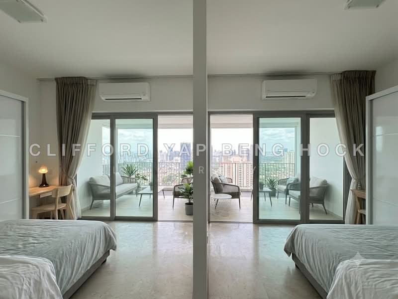 High-Floor Common Room with Private Balcony, 5 Stops to One-North
