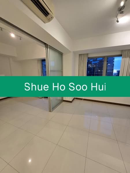 High-Floor 2-Bed 2-Bath at The Sail @ Marina Bay