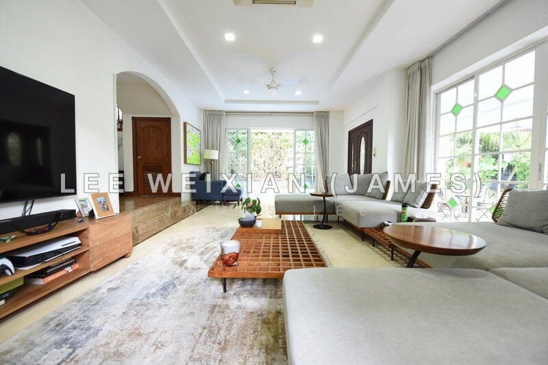 Gentle Villas – 5-Bed Detached House on Gentle Drive