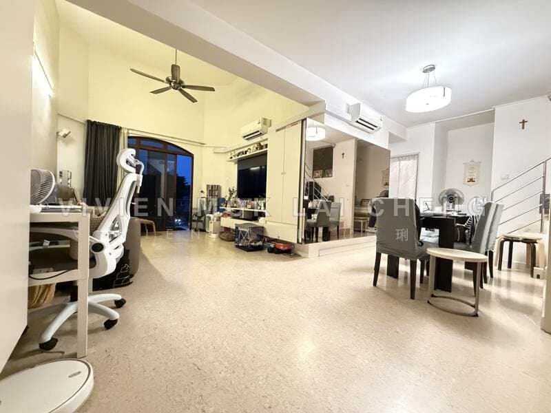 Fairmount Condo Penthouse – 3BR/3BA with Roof Terrace & Sunset Views