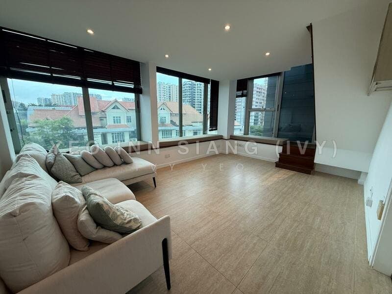 Estique Freehold 2-Bed Penthouse with Mezzanine Study, D15