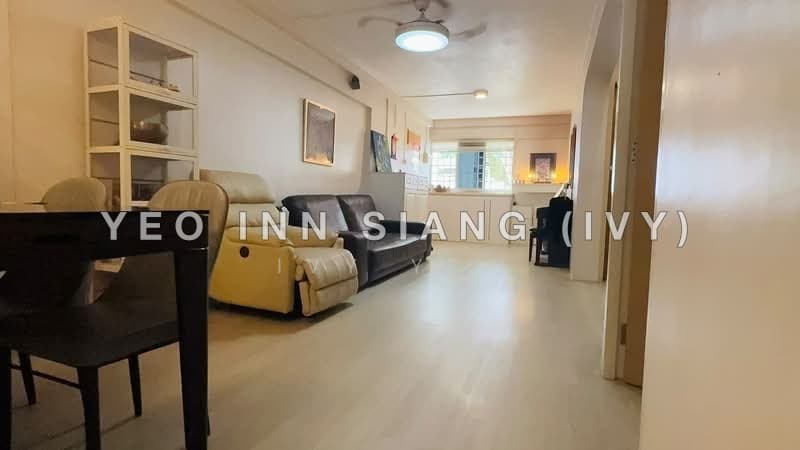 Rare Corner 3NG HDB Unit at Clementi Avenue 4