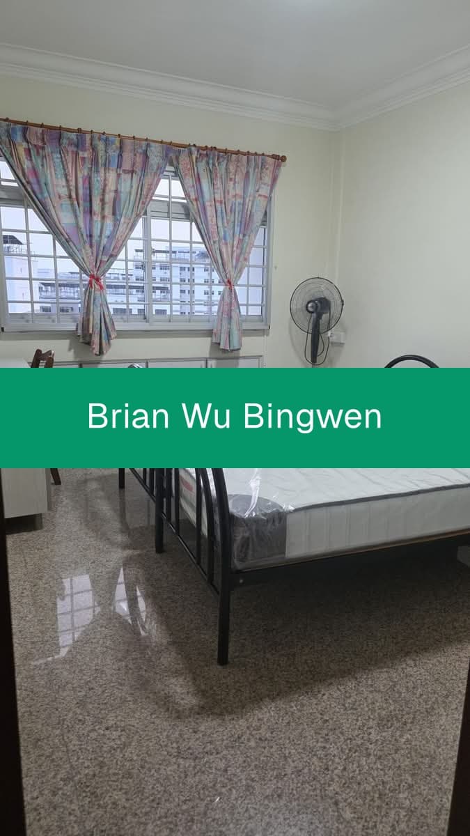 Top Floor Common Room with Air-Con at 663 Jalan Damai – Female Tenants Only
