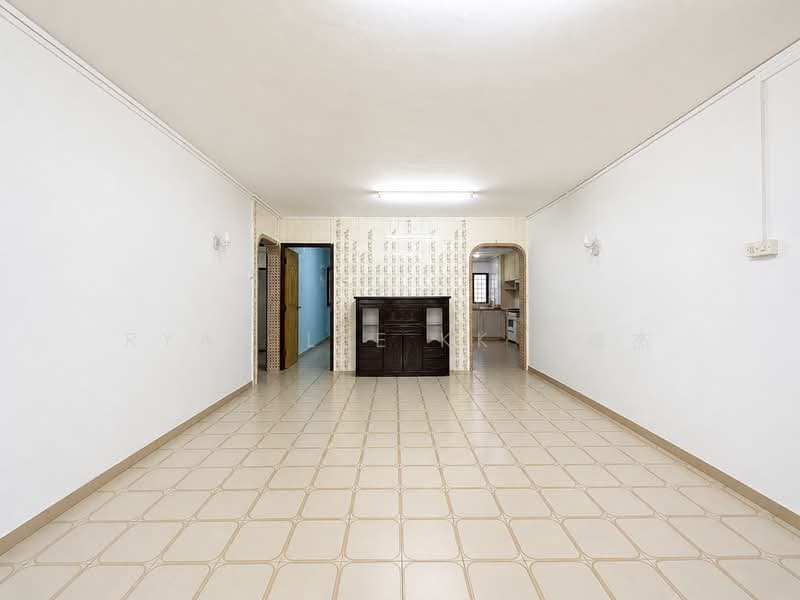 4-Room Model A HDB Flat at Jurong West Ave 1 – Original Condition