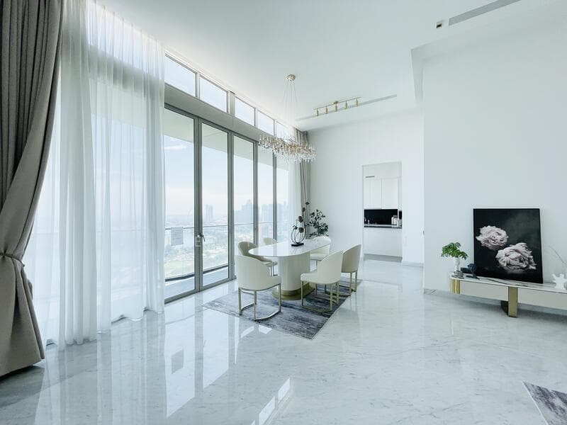Rare Freehold 4-Bed Penthouse with Kallang River Views at Kallang Riverside