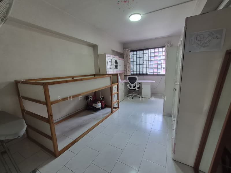 Spacious 5I Corner Unit with Greenery View at Pasir Ris Drive 4